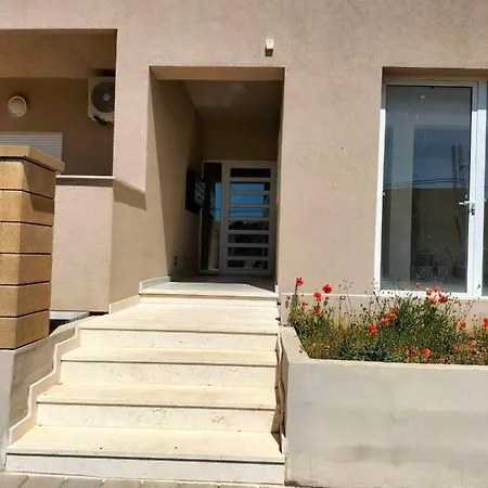 Hanna Appartement *